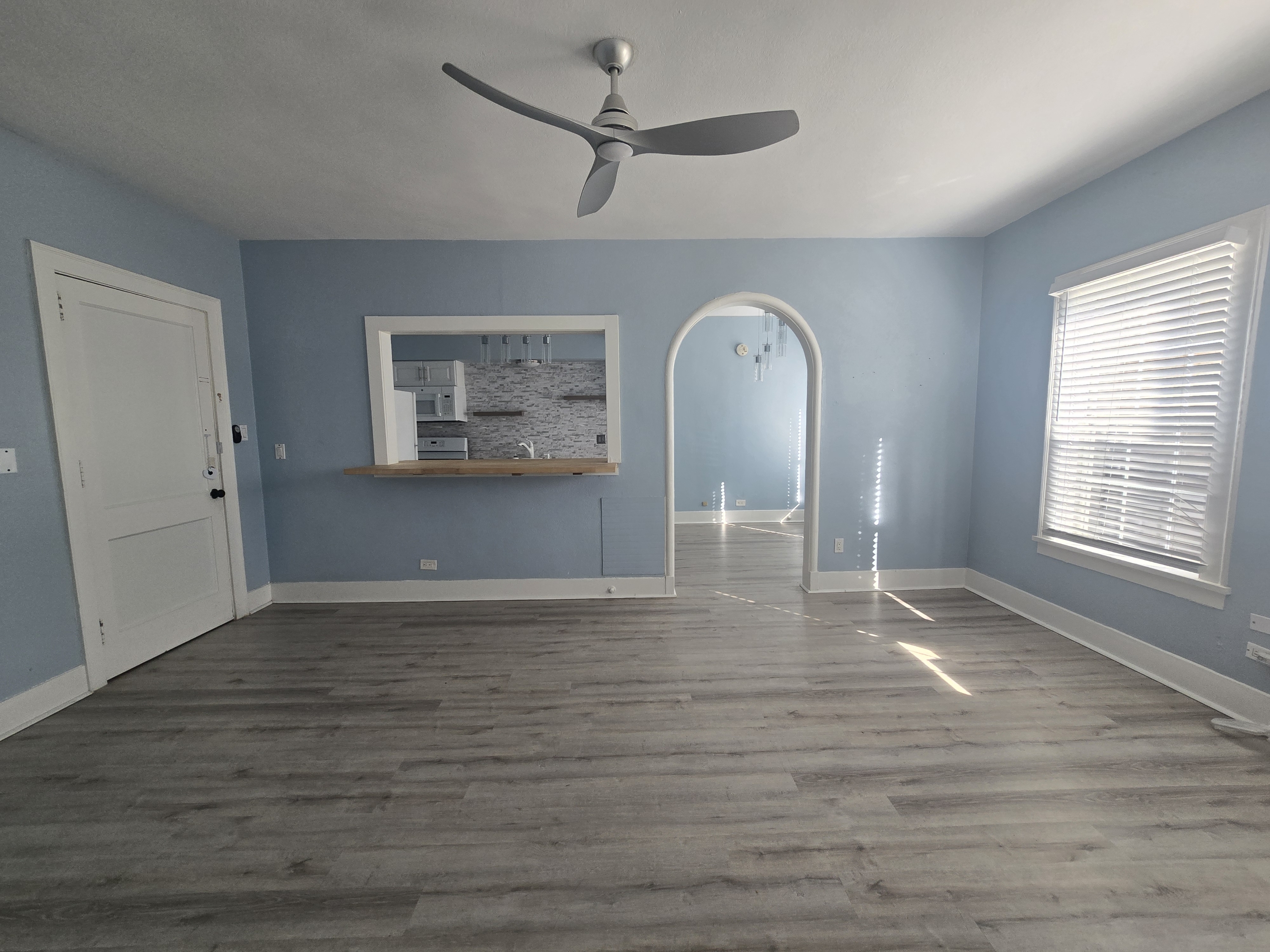 725 Broadway Avenue J - 3
